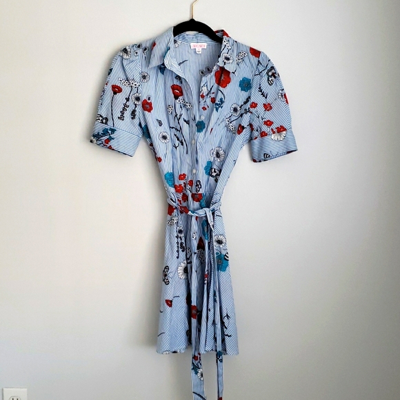 Dress - Picture 1 of 3